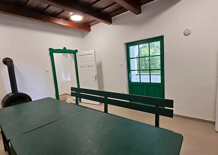 Kaan Karoly Kulcsoshaz *